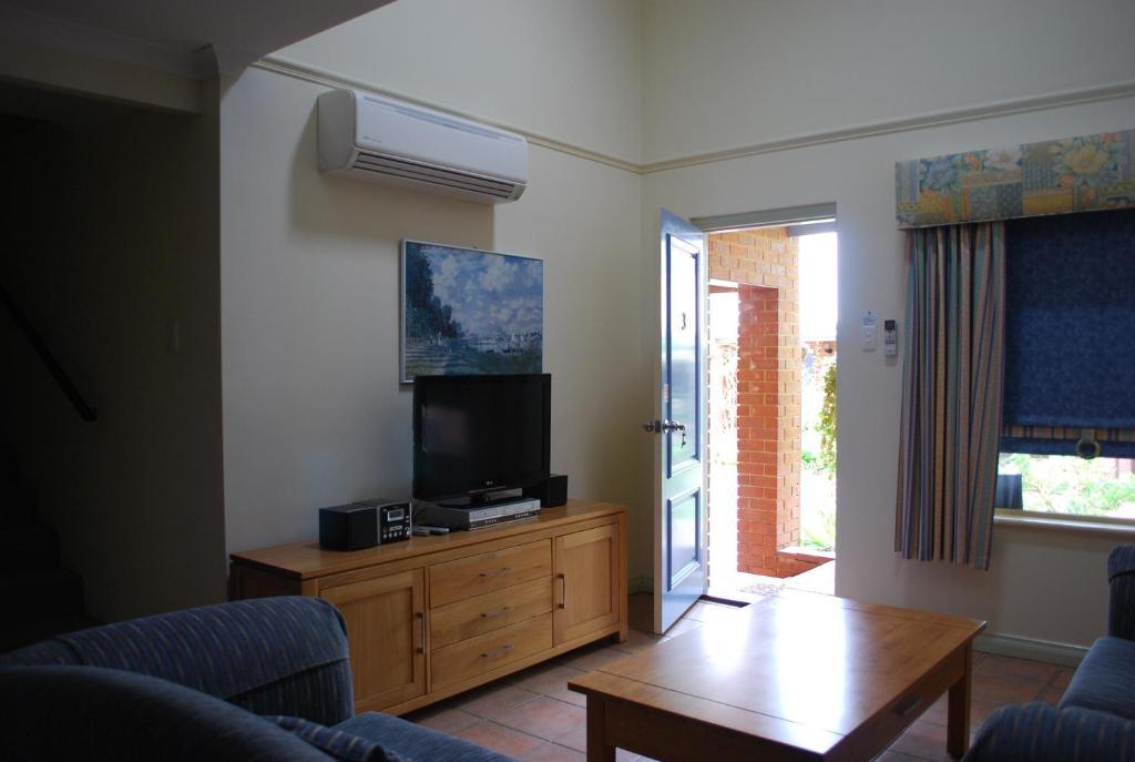 Balneaire Seaside Resort Albany Room photo